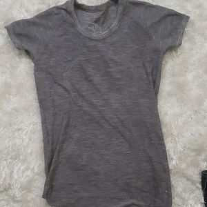 Lululemon sz 10 shirt